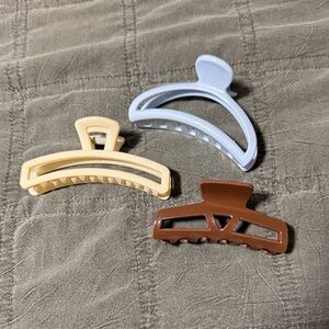 ADD ANY 🔟 ITEMS PRICED 🔟 OR LESS TO YOUR BUNDLE AND ITLL ONLY COST YOU 4️⃣0️⃣